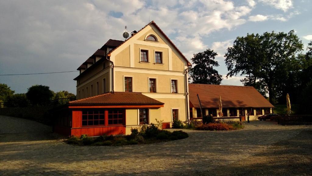 Pension Mlyn Stare Mitrovice Sedlec-Prcice Exterior foto